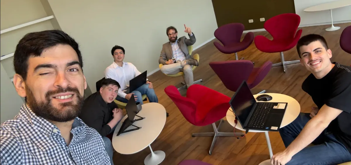 Equipo Vantegrate trabajando